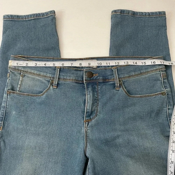 3 FOR $15 Free People Straight Leg Cropped Jeans Mid/High Rise Size 31 - Picture 4 of 7
